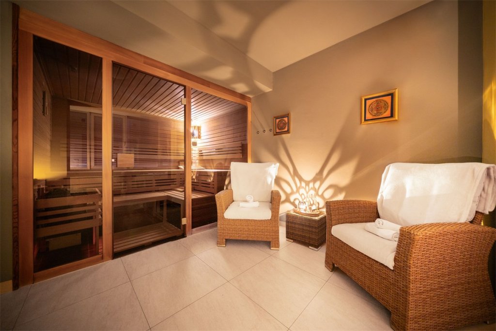 <strong>Boutique Hotel Radun</strong><br><span class="karta-mesto">Luhačovice</span><br><span class="karta-podtitul">Na skok do romantiky</span>