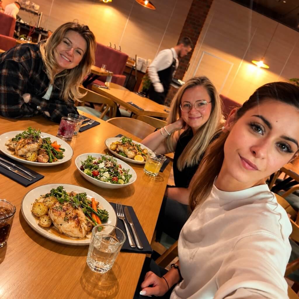 Večeře v hotelové restauraci